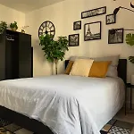 Emplacement Exceptionnel Et Rare Paris Longchamp Apartment Suresnes
