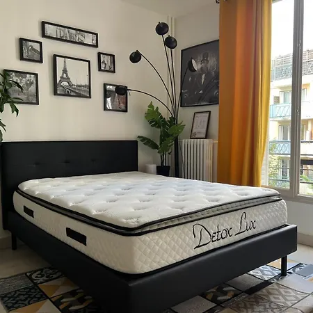 Emplacement Exceptionnel Et Rare Paris Longchamp * Suresnes